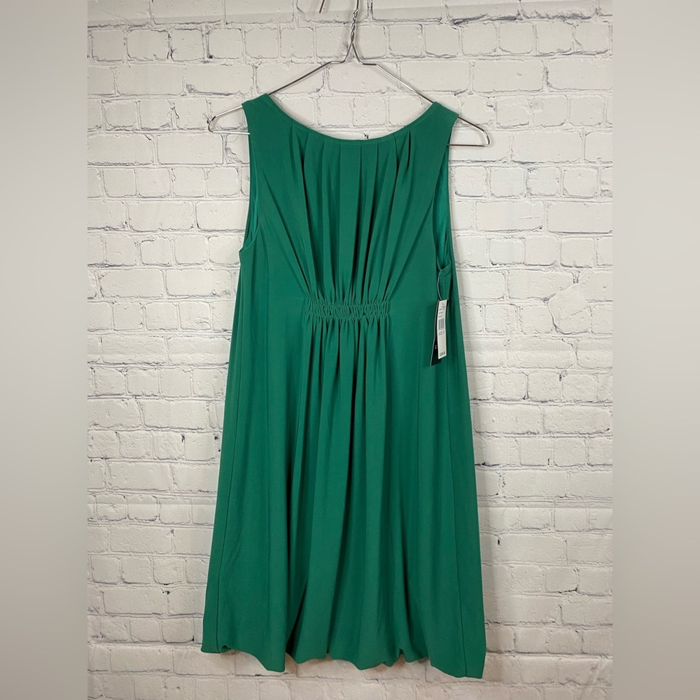 Essentials by ABS NWTO! Bright Forest Green beautiful dress size small